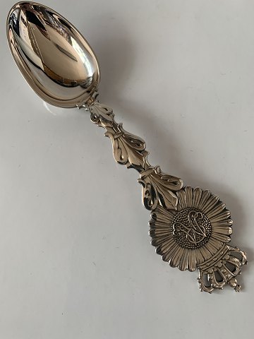 Anton Michelsen guilded sterling silver, commemorative spoon from 1921.
Length 15.5 cm.