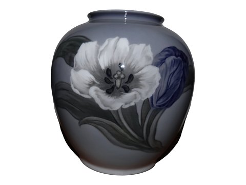 Royal Copenhagen
Vase