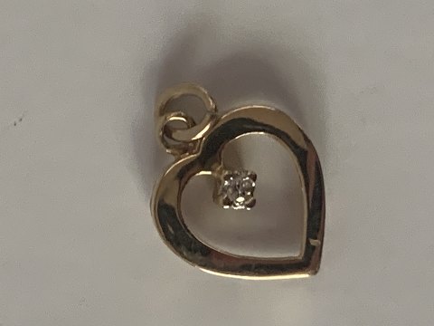 Hjerte med Zirkon Vedhæng #14 karat Guld
Stemplet 585
Højde 14,50 mm
Brede 11,66 mm