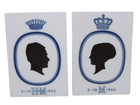 Royal Copenhagen
Square signs with Princess Margrethe and Prince Henrik from 1966