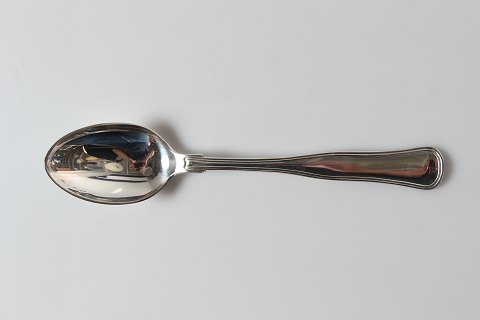 Dobl. Riflet Silver
H. Danielsen
Dessert spoon
L 18.5 cm