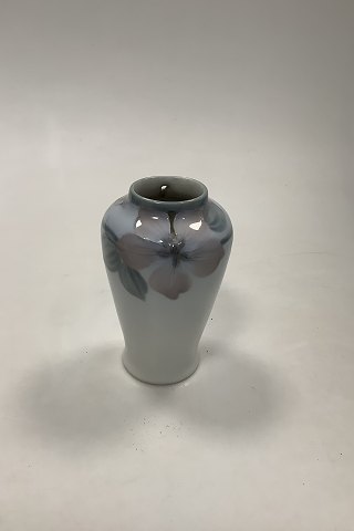 Rørstrand Art nouveau Vase med gennembrudt kant Sverige