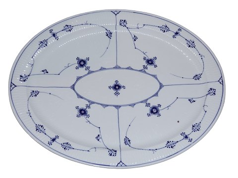 Blue Fluted Plain
Large extra flat platter 47.6 cm. #348