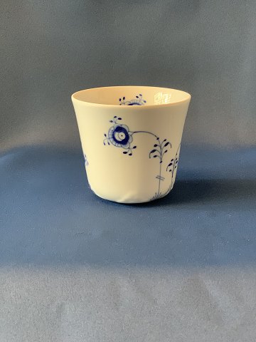 Elements mug from Royal Copenhagen
Dec. No. 495
Height 7.7 cm