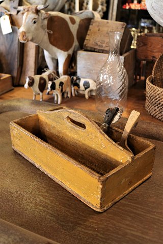 Swedish 19th century cutlery tray in wood with original ocher color with a very 
fine patina...