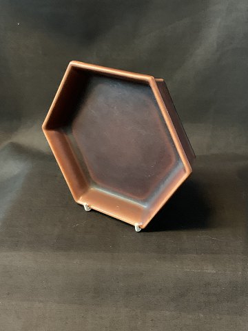 Aluminia faience bowl 6 angular
Dec. No. 1490