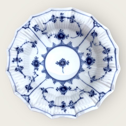 Royal Copenhagen Model Number 1/525 Blue Fluted Half Lace Teacup with  Saucer, Set of 2 for sale at Pamono