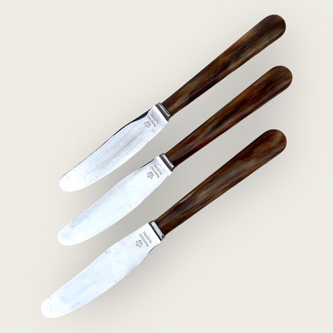 Raadvad
Dinner knife with plastic handle
*DKK 25