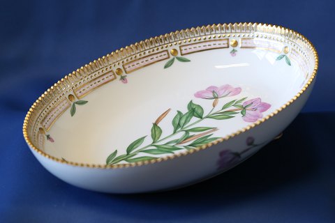 Flora Danica from Royal Copenhagen, 1st variety, deck No. 20-3506, flat bowl