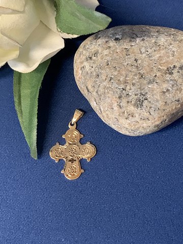 Daymark cross in 14 carat gold, stamped 585 BH.
Beautiful classic pendant.