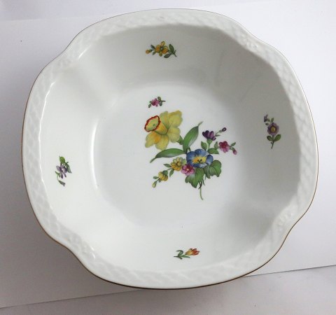Bing & Gröndahl. Saxon flower. Square bowl. Model 43. Length 25 cm (1 quality)