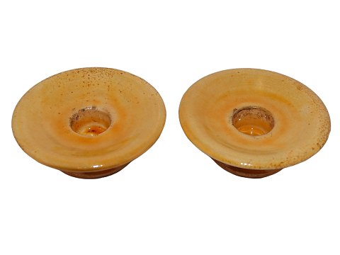 Kähler keramik
To små gule lysestger