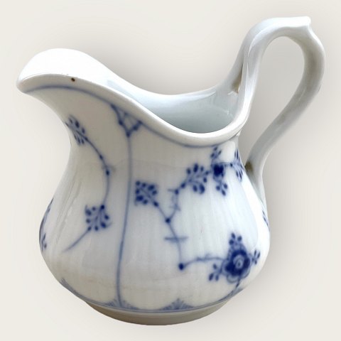 Royal Copenhagen
Blue fluted
Plain
Small jug
#1/ 2092
*DKK 2200