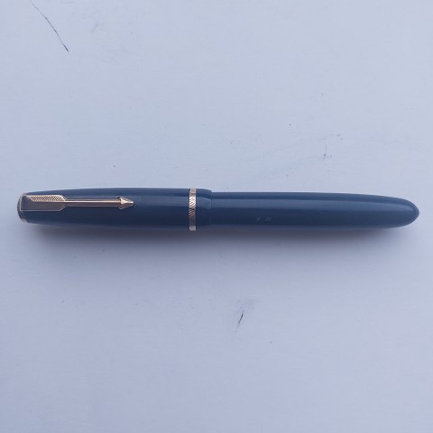 Blue Parker Duofold 7 M.I.D fountain pen - Ready to write
&#8203;
