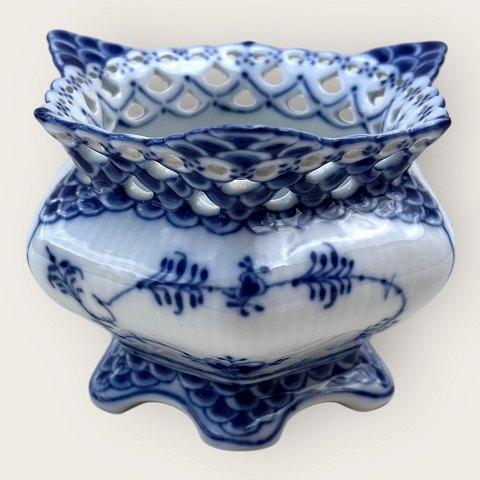 Royal Copenhagen
Blue fluted
Full Lace
Sugar bowl
#1/ 1113
*DKK 750