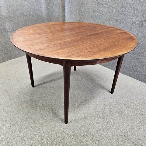 Text available in Danish language