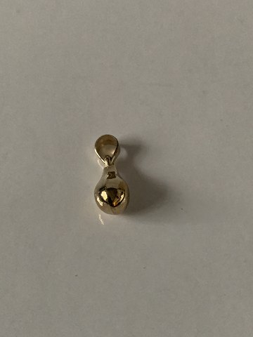 Charm in 8 carat gold like a drop. Ideal for a bracelet or necklace.