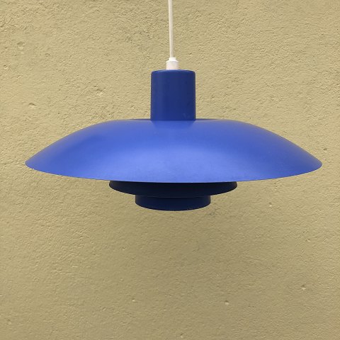 Blaue PH 4/3-Lampe.
725 DKK