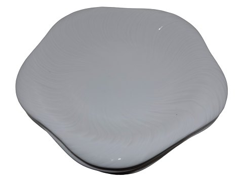 White Triton
Dinner plate 24.5 cm. #624