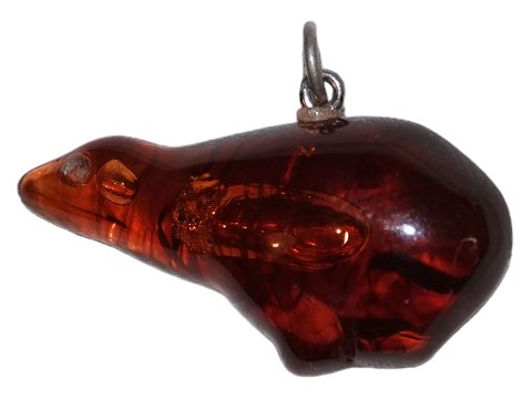 Amber pendant shaped as a polar bear