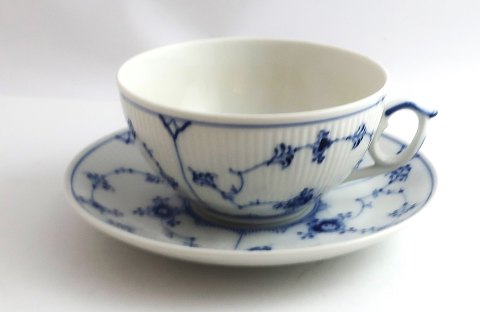 Royal Copenhagen. Blue fluted plain. Large Tea cup. Model 315 (1 quality)