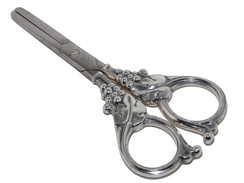 Cohr silver
Grape scissors