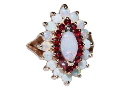 14 ct. gold
Cocktail ring with opals and rubies - Size 52