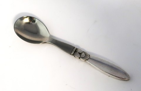 Georg Jensen. Kaktus. æggeske. Sterling med stål (925). Længde 11,6 cm