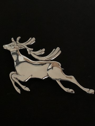 Silver brooch motif stag and beautiful details. Stamped 830s.