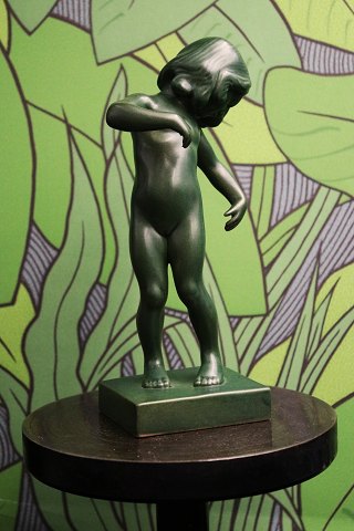 Kai Nielsen Venus figure in terracotta with green glaze."Venus Glypogos". from 
P.Ibsen...