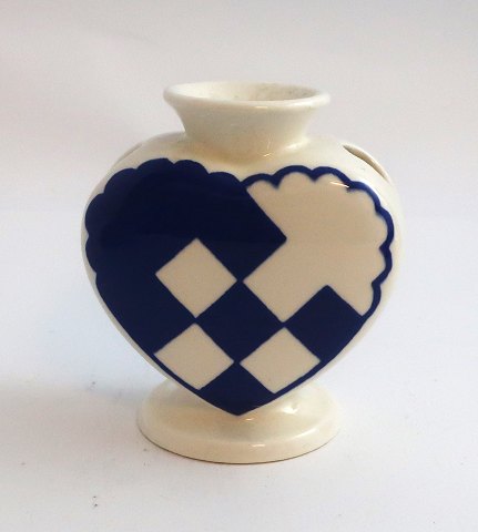 Royal Copenhagen. Alumina. Blue Christmas heart. Height 7.5 cm. (1 quality)