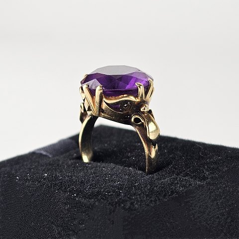 Guldring i guld med amethyststr 54