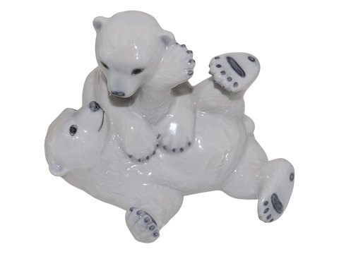 Royal Copenhagen figurine
Two polar bears