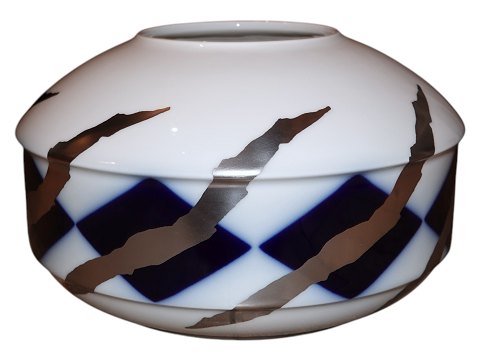 Royal Copenhagen
Lin Utzon vase