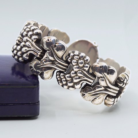 item no: 620927