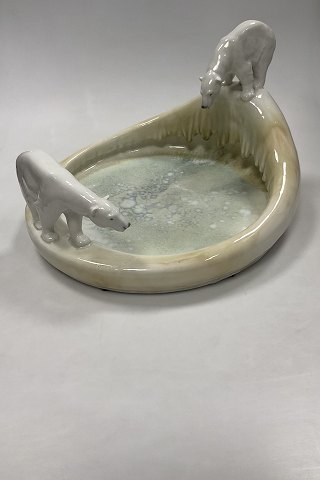 Stor Royal Copenhagen Art Nouveau Krystal Glasur Skål med Isbjørne designet af 
Arnold Krog og Glasur af Søren Berg "Nordpolen" fra 17. Januar 1925