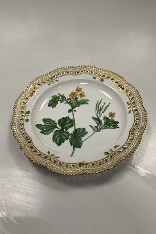 Royal Copenhagen Flora Danica  Fad med gennembrudt rand No 20/3574