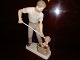 B&G no. 2335, Foundry worker by Svend Jespersen.
Height 30 cm.
Many other figurines in stock at the moment. 5000 m2 showroom.