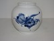 Blue Flower Braided
Small round vase from 1923-1928