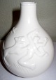 Kgl. Porcelæn Jais Nielsen Vase i Blanc de Chine No 20570