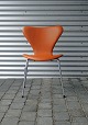 Arne Jacobsen7'er stole i cognacfarvet læder