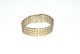 Elegant v pattern bracelet in 14 carat gold