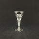 Margrethe snapseglas, slebet stilk, 8,5 cm.
