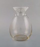 Tidlig René Lalique "Tokyo" karaffel / decanter i kunstglas. Modelnummer 5275. 
Dateret før 1945.  

