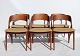 Et sæt af seks spisestuestole i teak og lyst stof af dansk design fra 1960erne.
5000m2 udstilling.