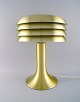 Hans Agne Jakobsson (1919-2009) for Markaryd, Sweden. Large table lamp in 
brass-colored brushed aluminum. Model BN26. 1970