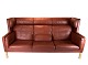 Kupe 3 personers sofa, model 2193, af Børge Mogensen og Fredericia Furniture.
5000m2 udstilling.
