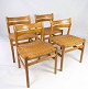 Et sæt af fire spisestuestole i egetræ og sæde i flet, designet af Børge 
Mogensen og fremstillet af Haaby Møbler i 1960erne. 
5000m2 udstilling.
