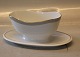 008 Sauceboat 10 x 20 cm 3.5 dl (311) Norma B&G White with grey and gold rim 
form 674
