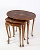 Set of 3 insert tables with neo-rococo-style marquetry from around the 1960s.
Dimensions in cm: H: 58 W: 65 D: 46

